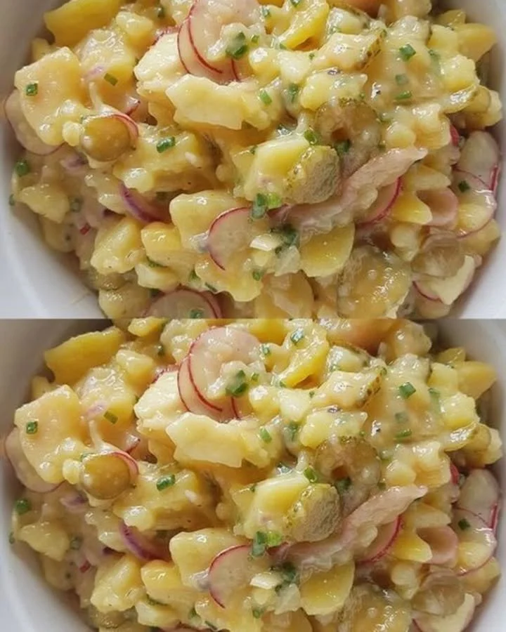 Heerlijke aardappelsalade met verse ingrediënten voor een perfecte maaltijd.