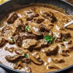Romige Beef Stroganoff met malse stukjes rundvlees en een rijke saus